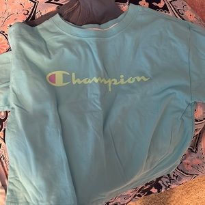 blue champion cropped shirt